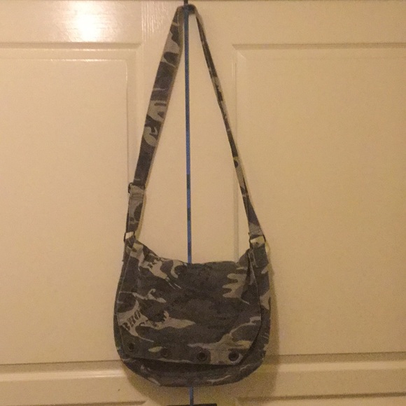 Old Navy Handbags - Camouflage messenger bag Old Navy Handbags - Camouflage messenger bag